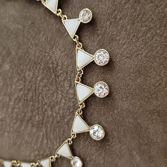 3/$30 Vtg Art Deco White Triangle Rhinestone Chain Necklace - Picture 4 of 7
